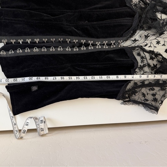 Tripp NYC 90s Y2K Black Lace Collared Corset Top Medium - Picture 16 of 16